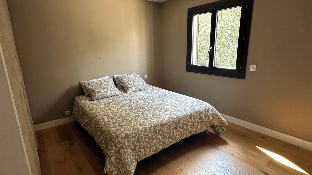 Photo of Bedroom in Saint-Nazaire