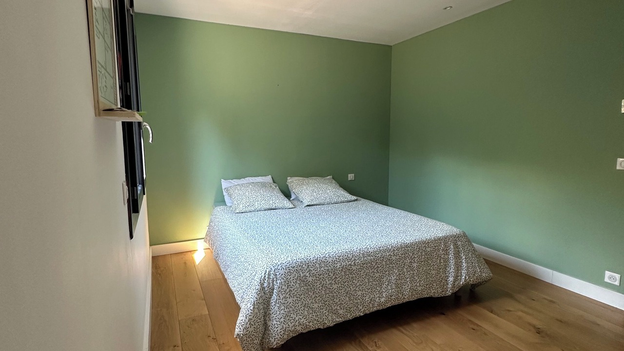 Photo of Bedroom in Saint-Nazaire