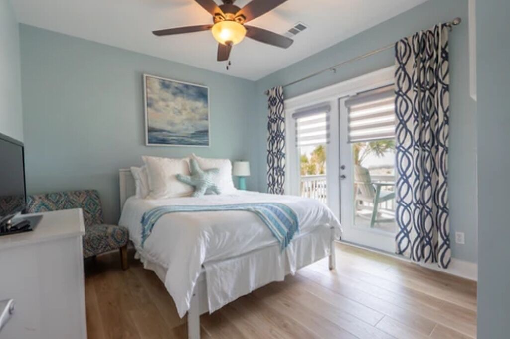 Photo of Bedroom in Galveston