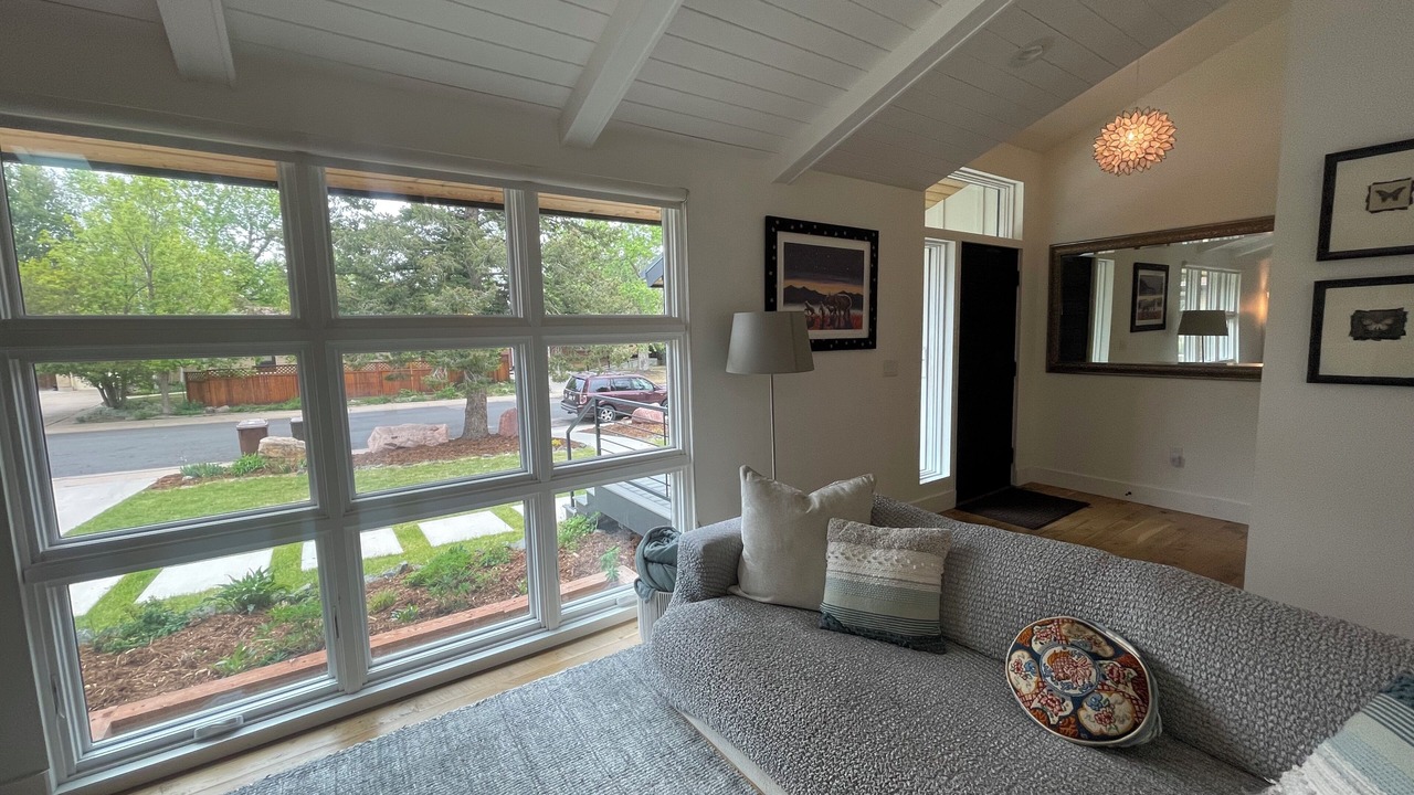 Photo of Livingroom in Green Meadows
