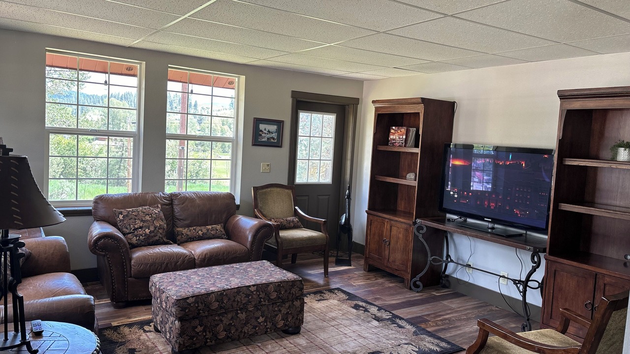 Photo of Livingroom in Crouch