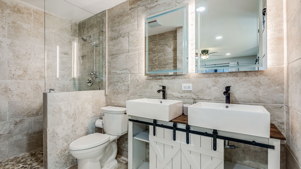 Photo of Bathroom in Farmers Branch