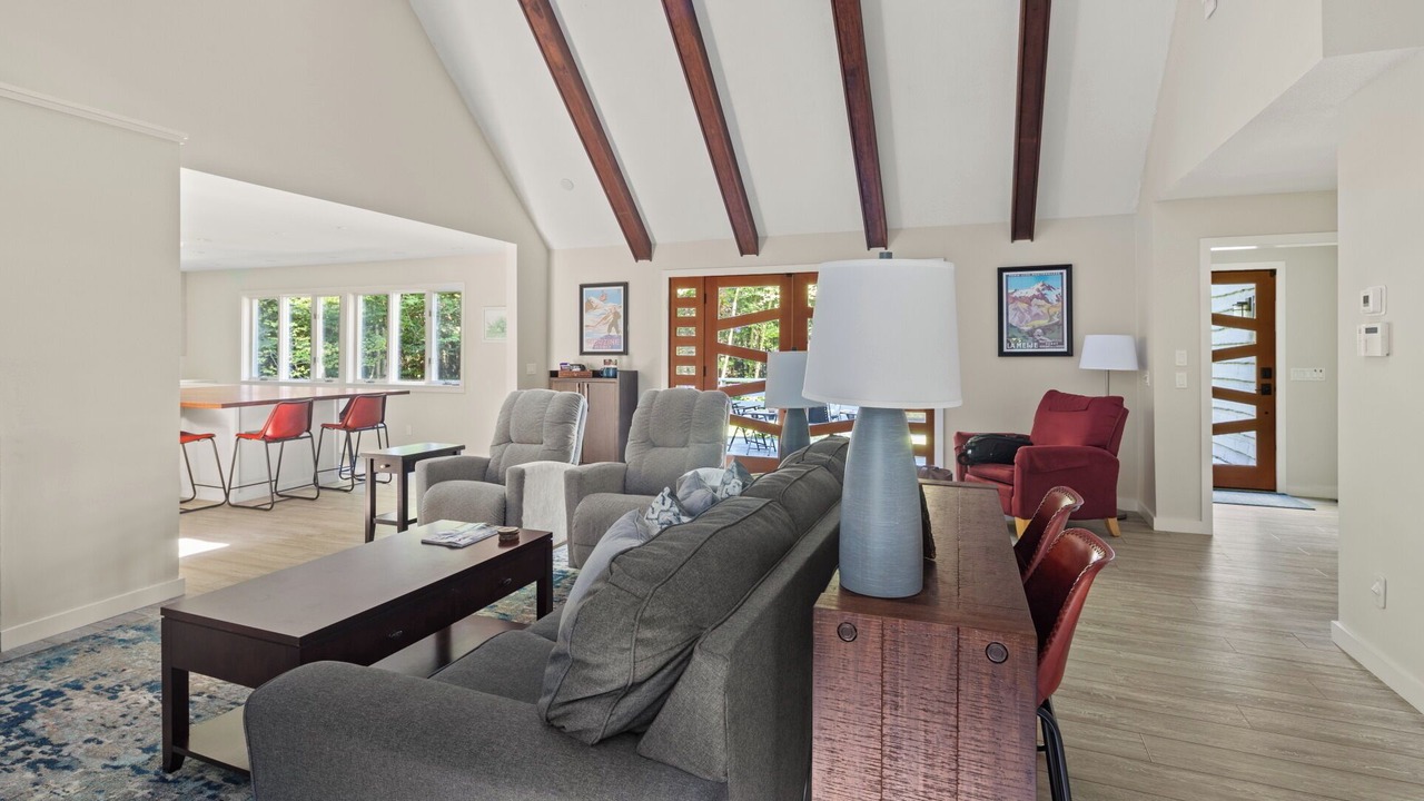 Photo of Livingroom in Stowe Area