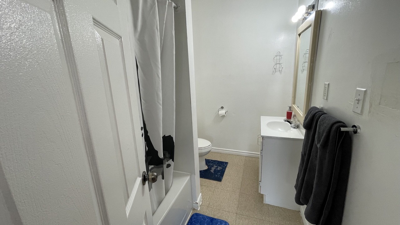 Photo of Bathroom in Gravenhurst