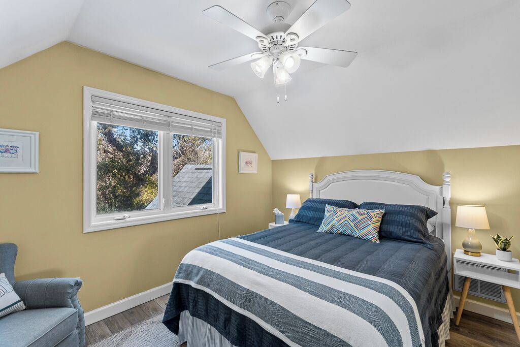 Photo of Others in Pine Knoll Shores
