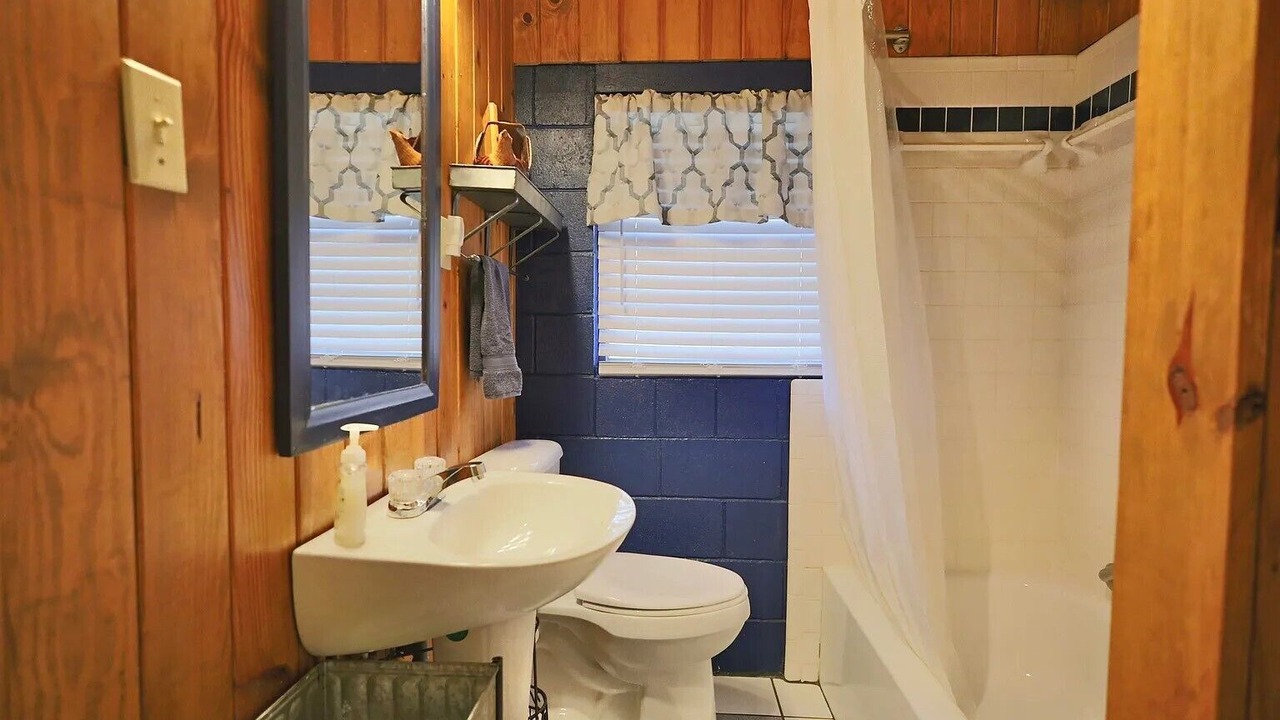 Photo of Bathroom in Kirby