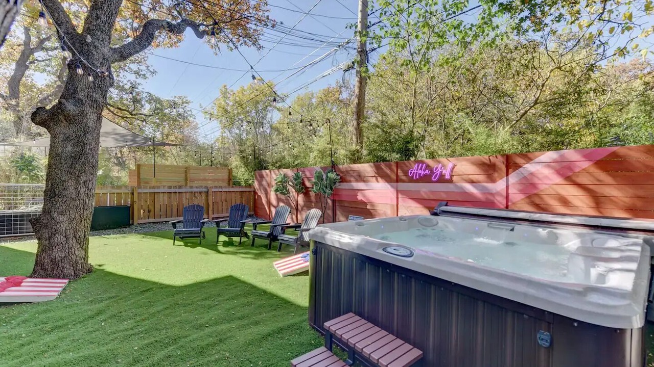 Photo of Outdoor in Cherrywood