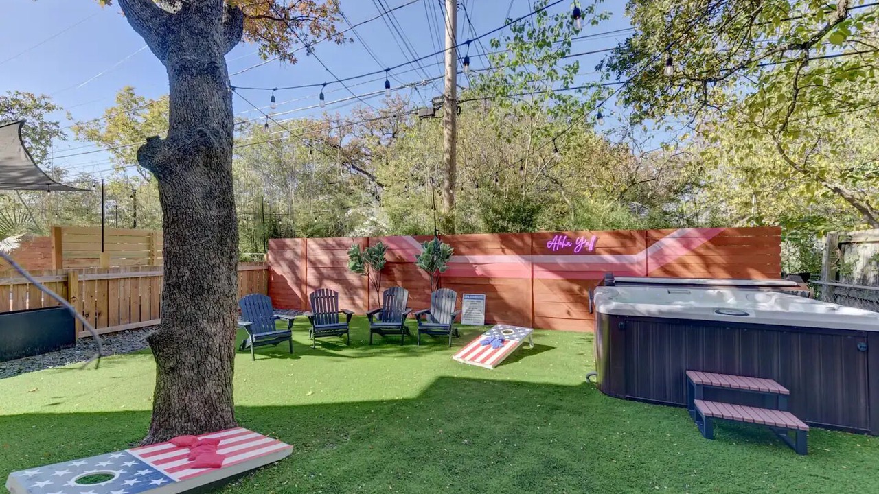 Photo of Outdoor in Cherrywood