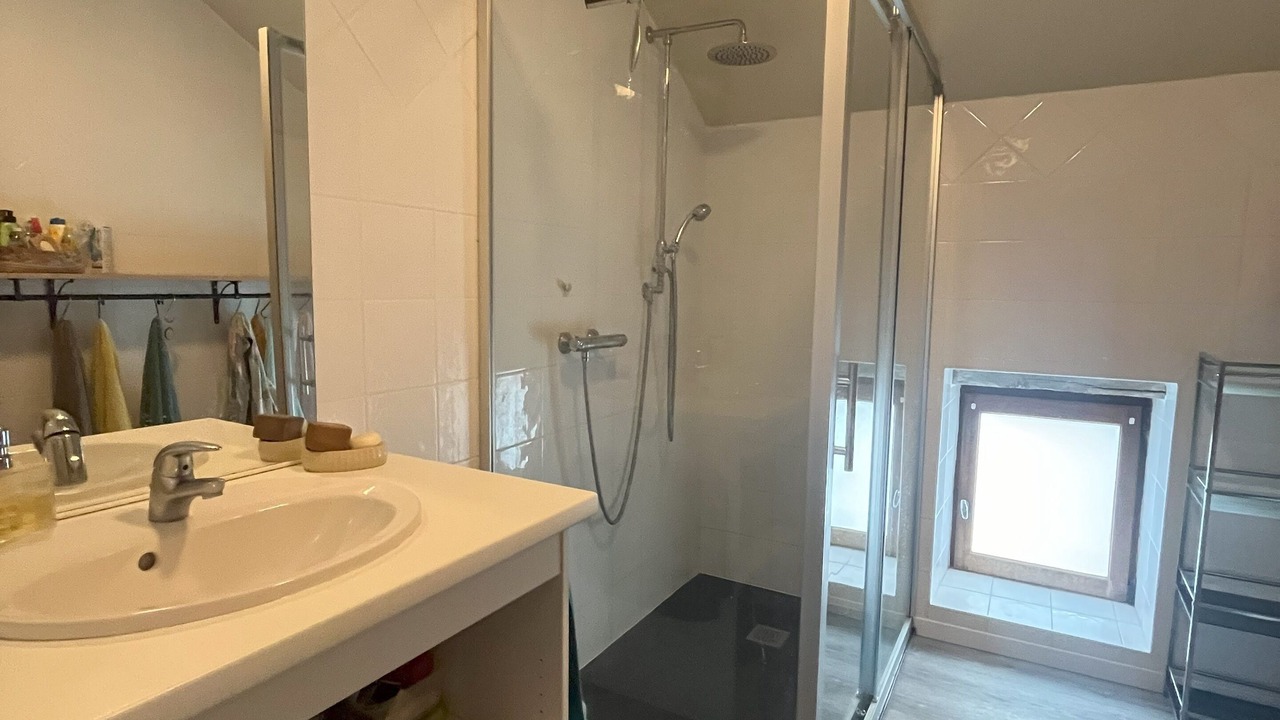 Photo of Bathroom in Penne-d'Agenais