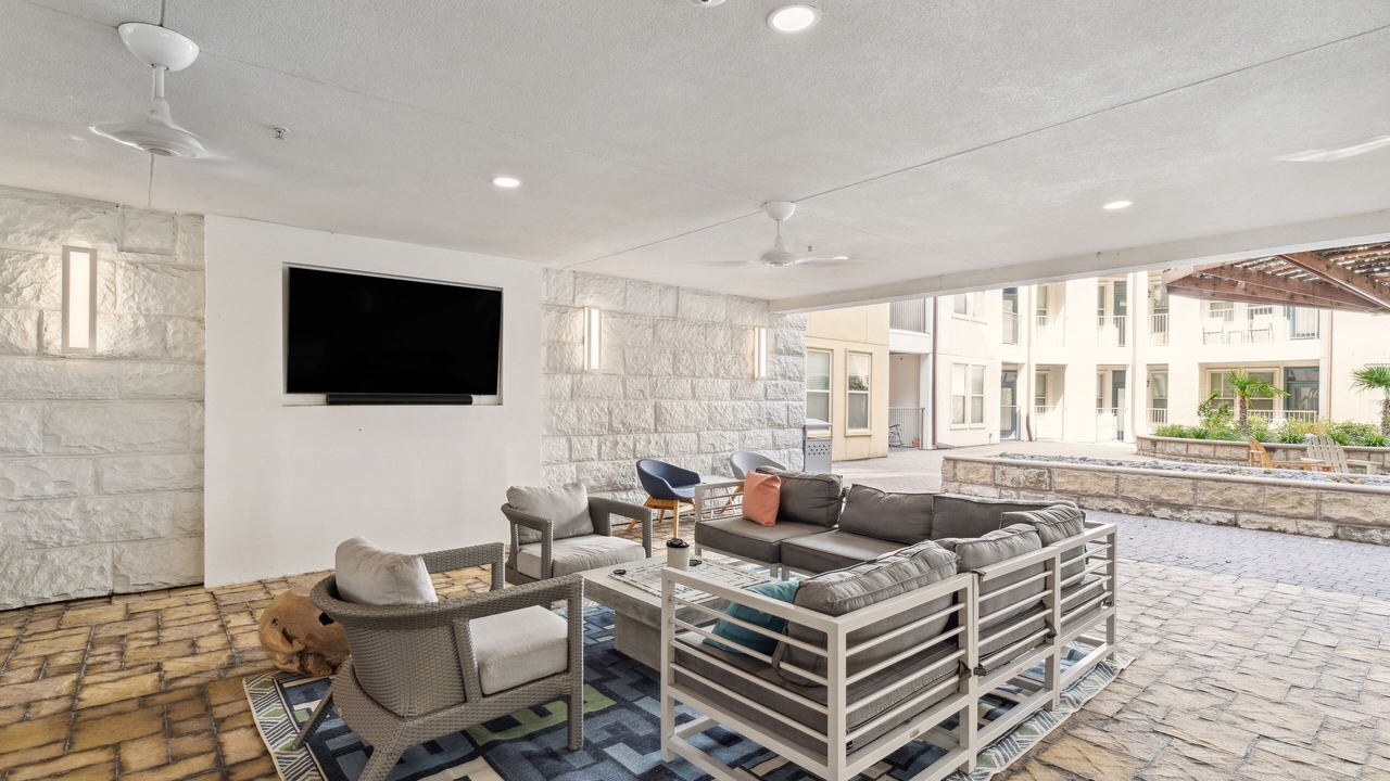 Photo of Patio Balcony in Cityplace