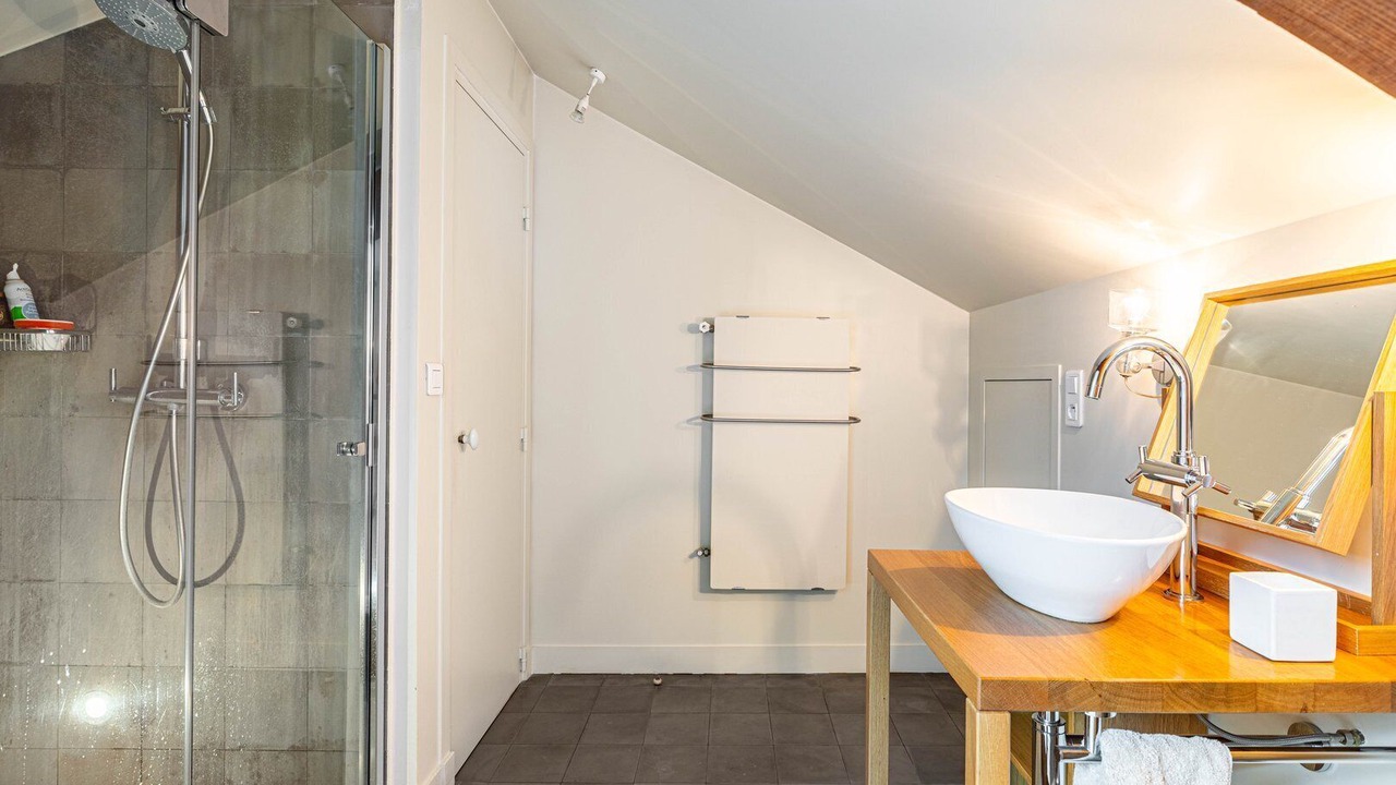 Photo of Bathroom in Parchamp–Albert Kahn
