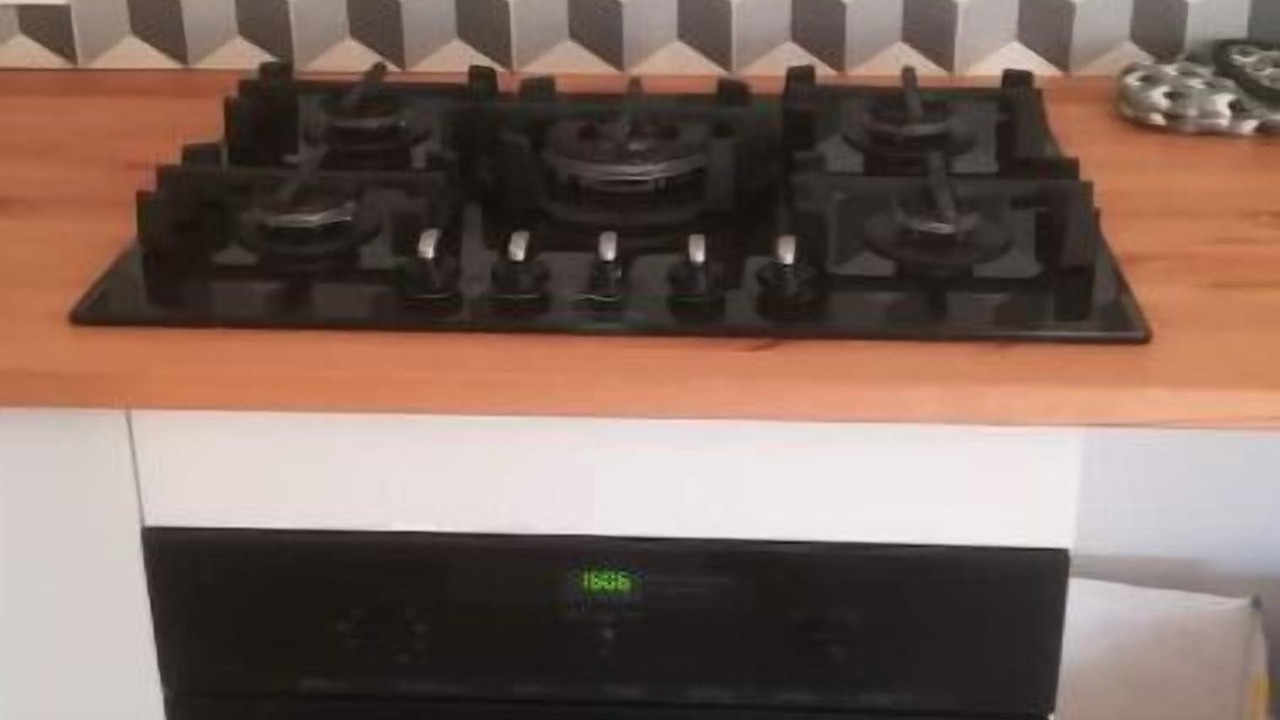 Photo of Kitchen in Saleon