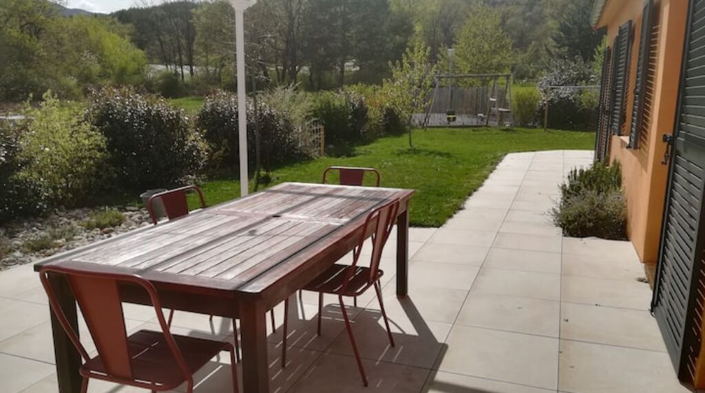 Photo of Outdoor in Saleon