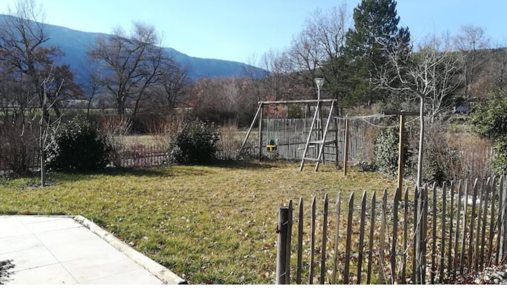 Photo of Outdoor in Saleon