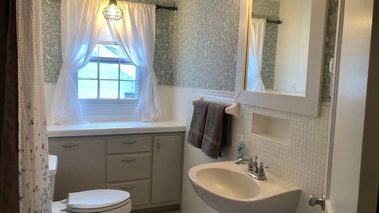 Photo of Bathroom in Paragould