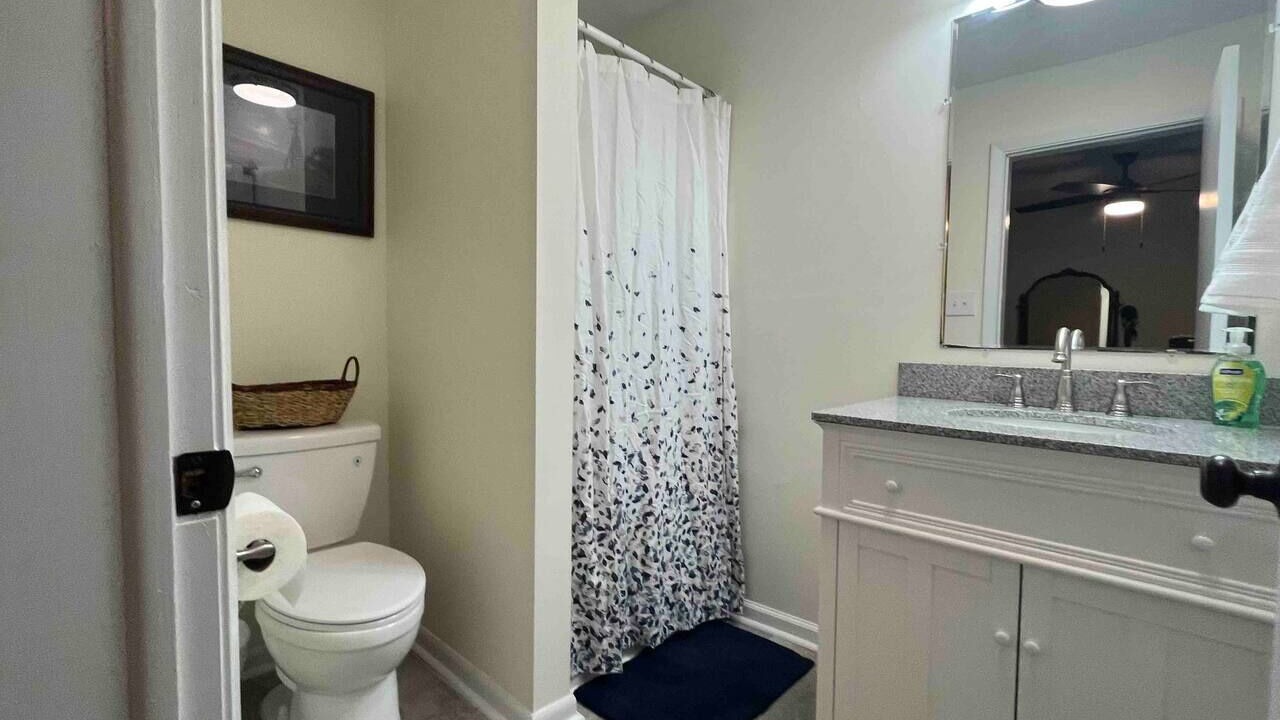 Photo of Bathroom in Mc Dougal