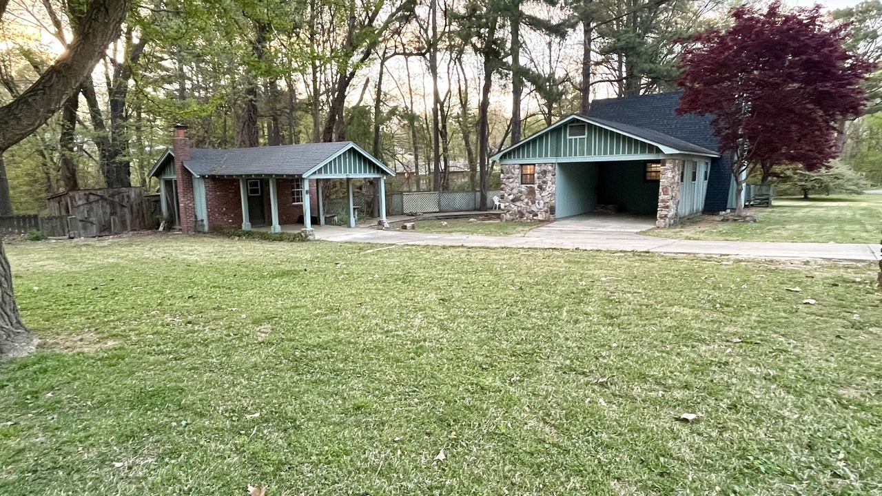 Photo of Others in Piggott