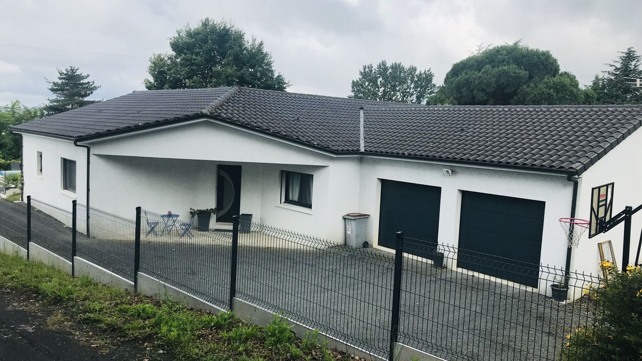 Photo of Outdoor in Arthes