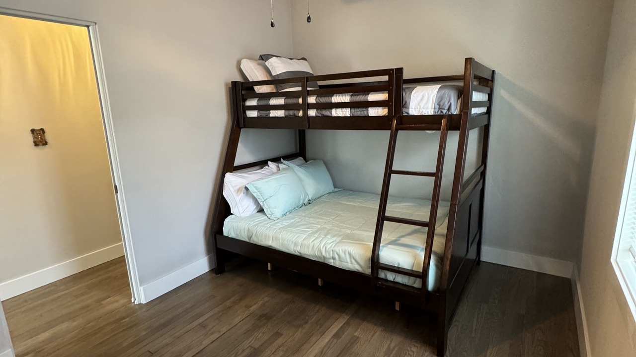 Photo of Bedroom in Miller Beach