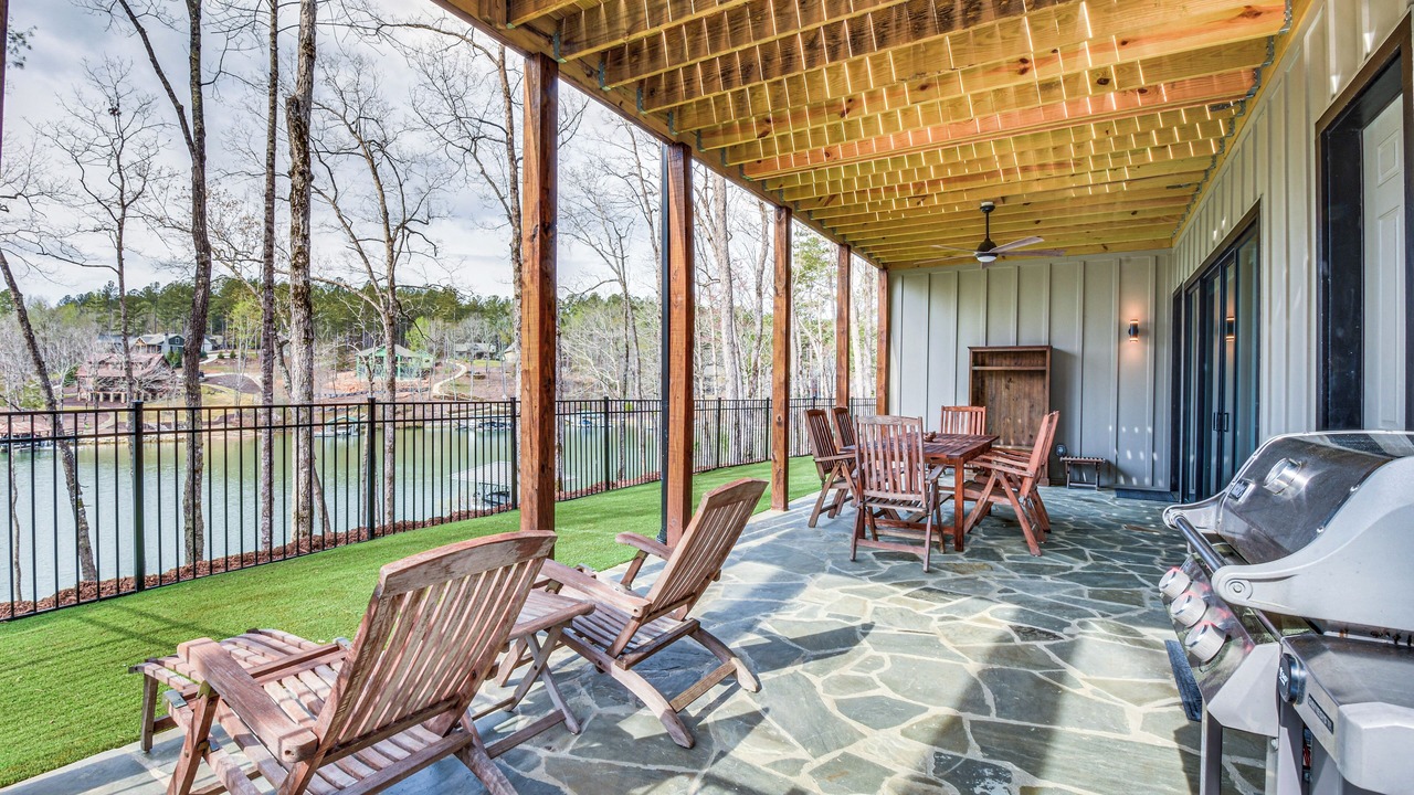 Photo of Outdoor in Seneca