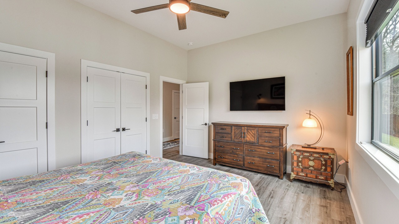 Photo of Bedroom in Seneca