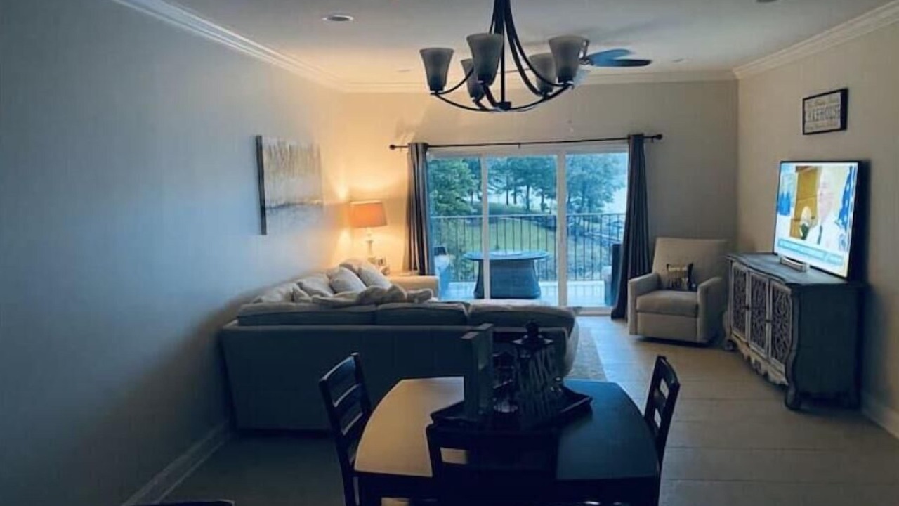 Photo of Livingroom in Jasper