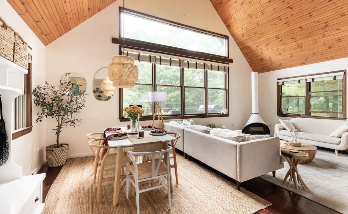 Photo of Livingroom in Ellenville