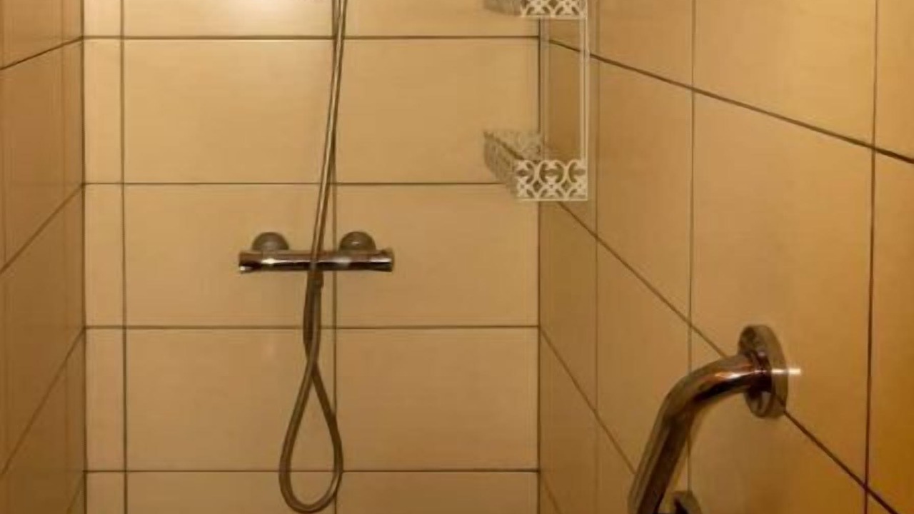 Photo of Bathroom in Landrecies