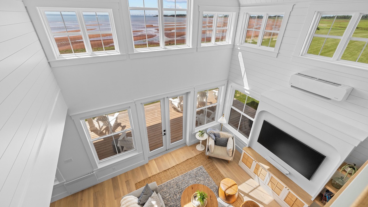 Photo of Livingroom in Charlotte's Shore