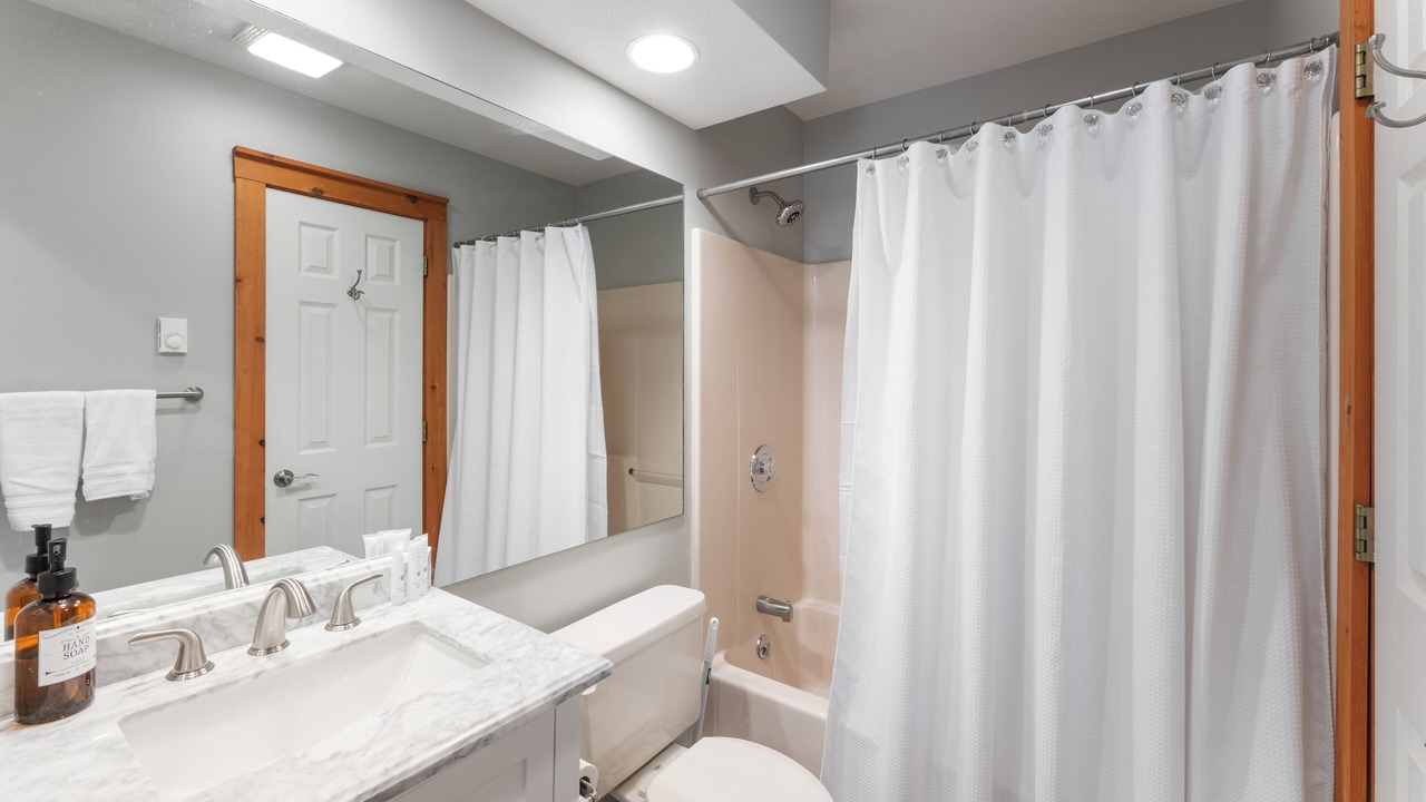 Photo of Bathroom in Tannersville