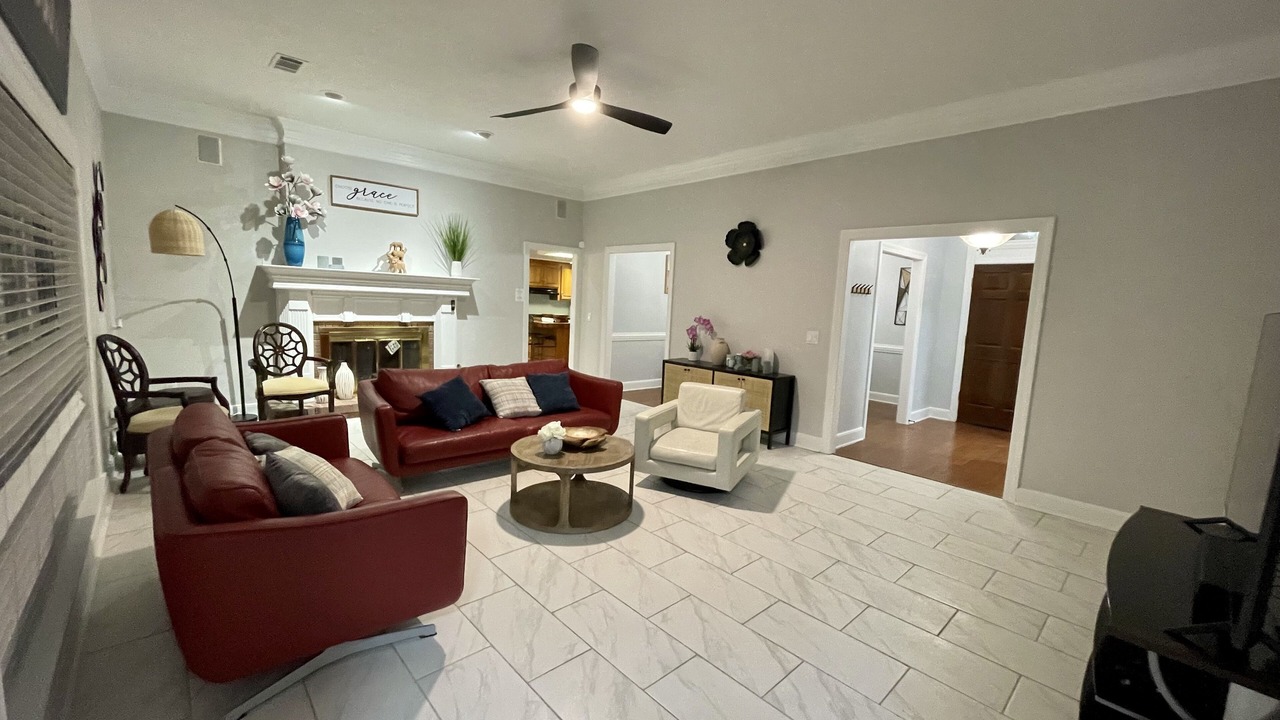 Photo of Livingroom in Tupelo