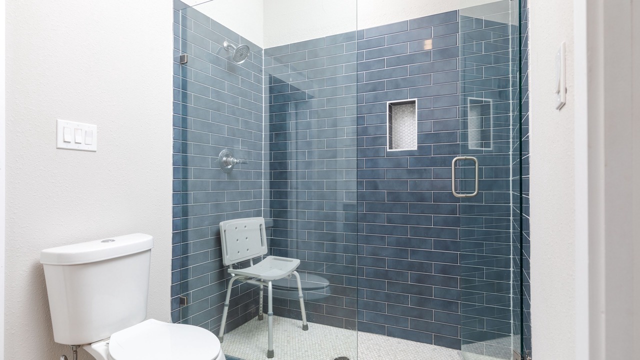 Photo of Bathroom in Pottsboro