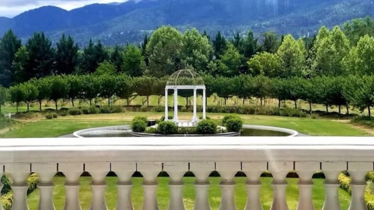 Photo of Outdoor in Ashland