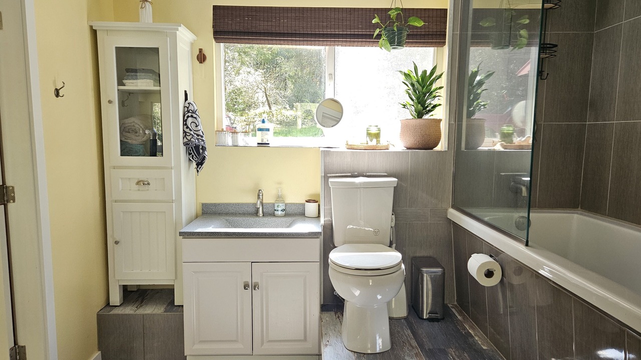 Photo of Bathroom in Marblemount