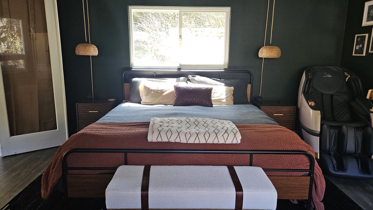 Photo of Bedroom in Marblemount