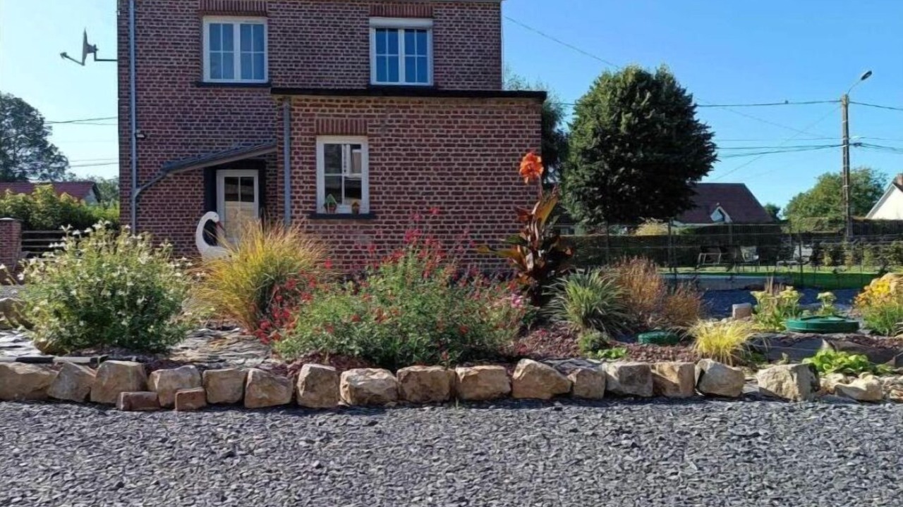 Photo of Outdoor in Behen