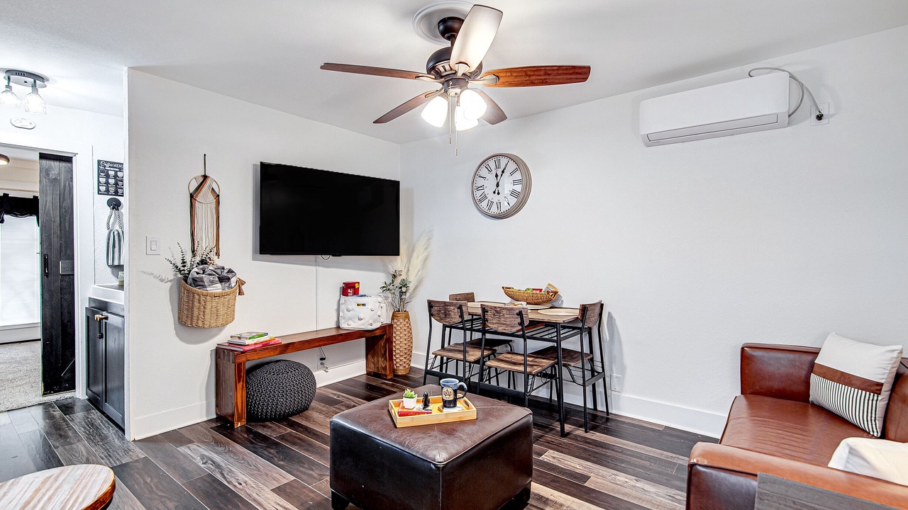 Photo of Livingroom in Burleson