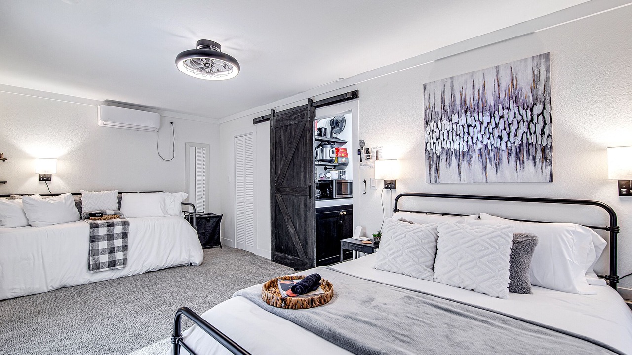 Photo of Bedroom in Burleson