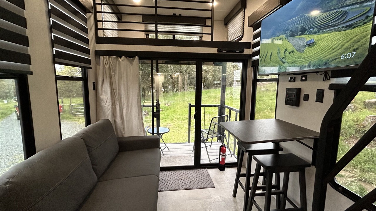 Photo of Livingroom in Penn Valley