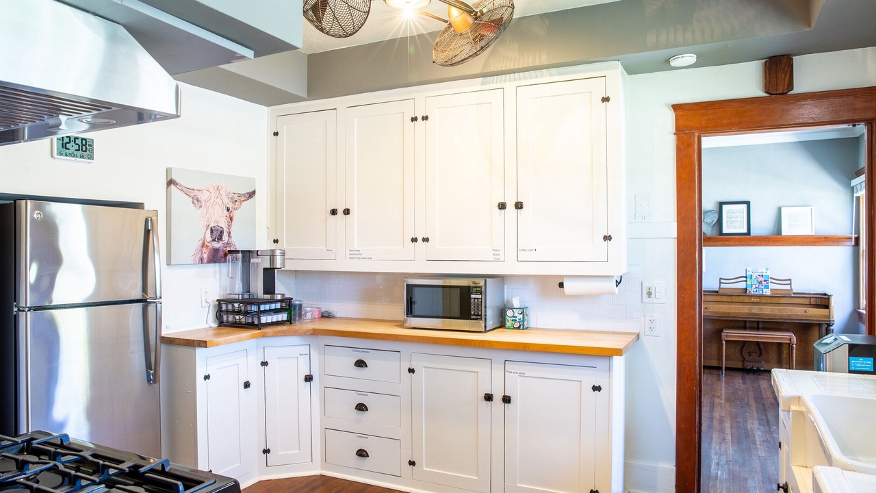 Photo of Kitchen in Anaheim Colony Historic District
