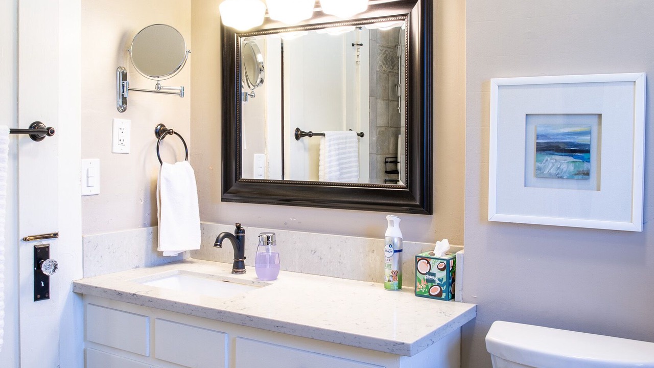Photo of Bathroom in Anaheim Colony Historic District