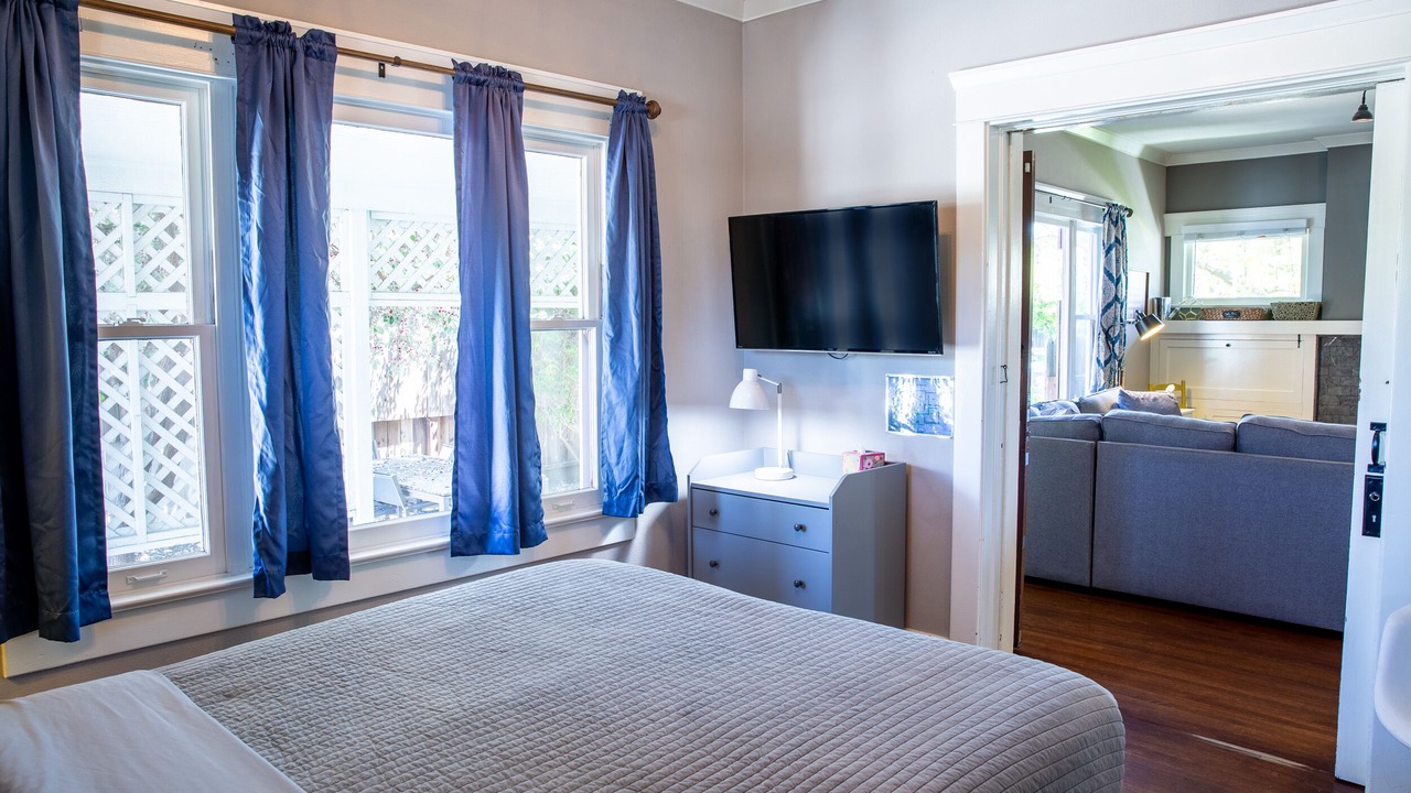 Photo of Bedroom in Anaheim Colony Historic District