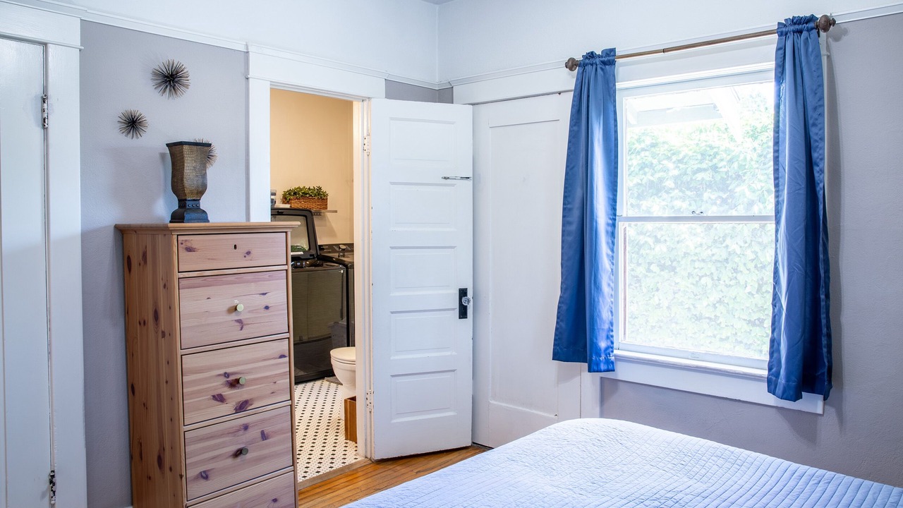 Photo of Bedroom in Anaheim Colony Historic District