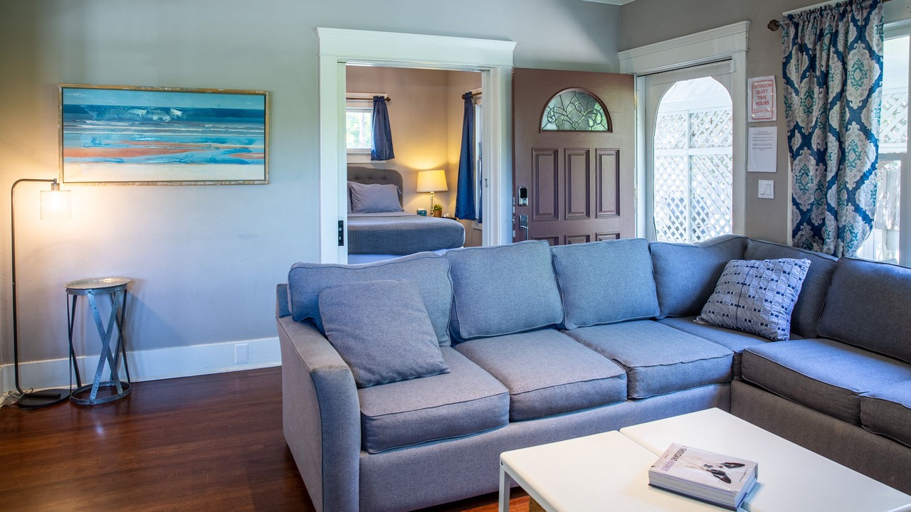 Photo of Livingroom in Anaheim Colony Historic District