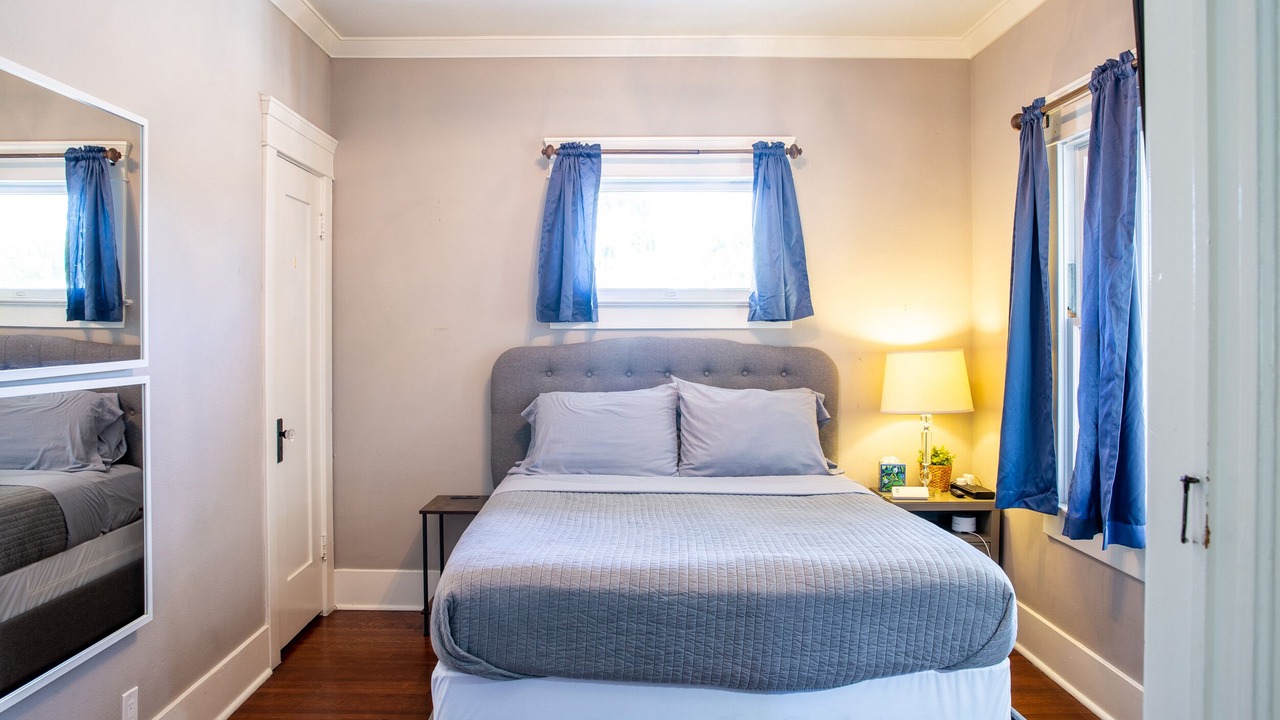 Photo of Bedroom in Anaheim Colony Historic District