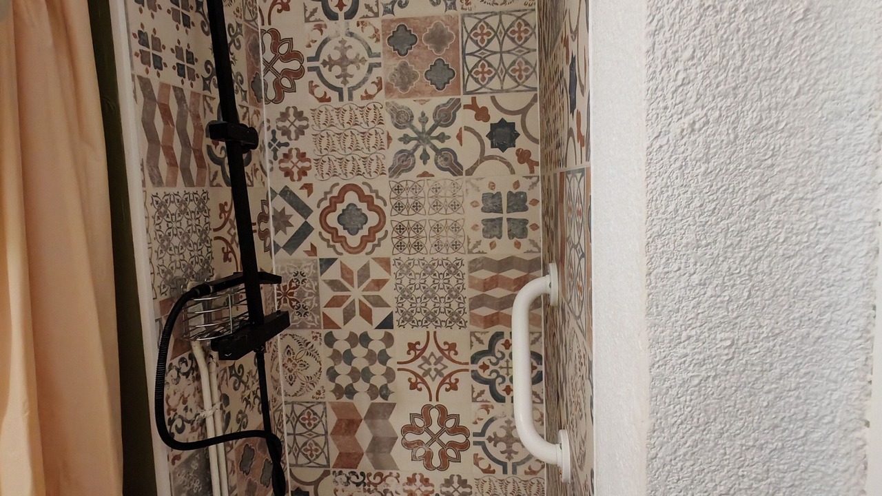 Photo of Bathroom in Lamalou-les-Bains
