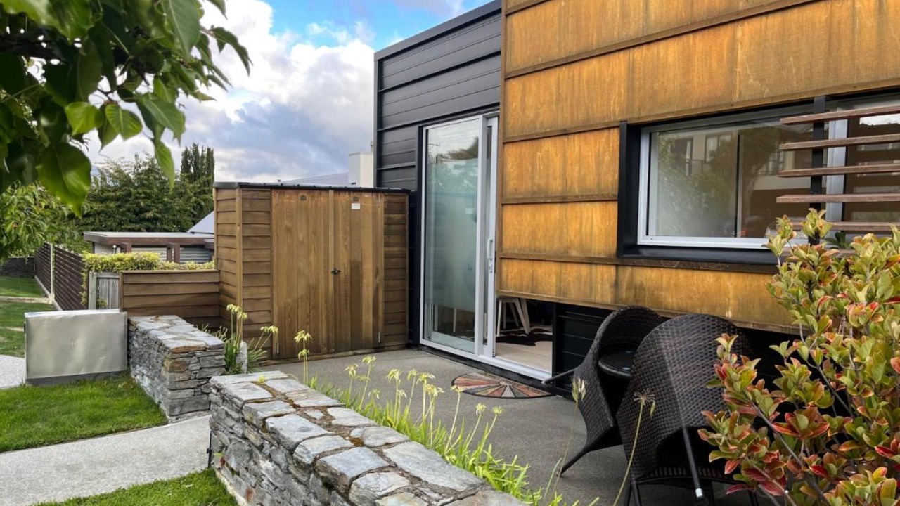 Photo of Patio Balcony in Queenstown City Centre