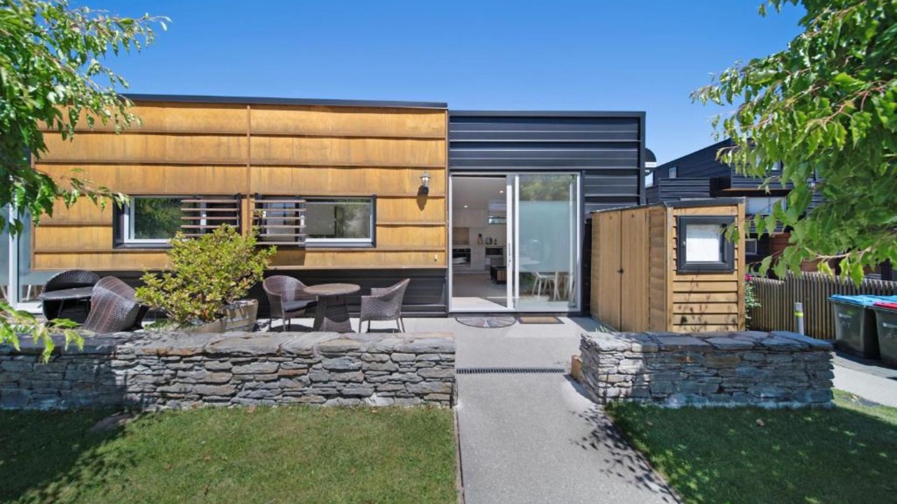 Photo of Patio Balcony in Queenstown City Centre