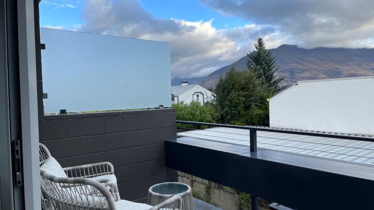 Photo of Patio Balcony in Queenstown City Centre