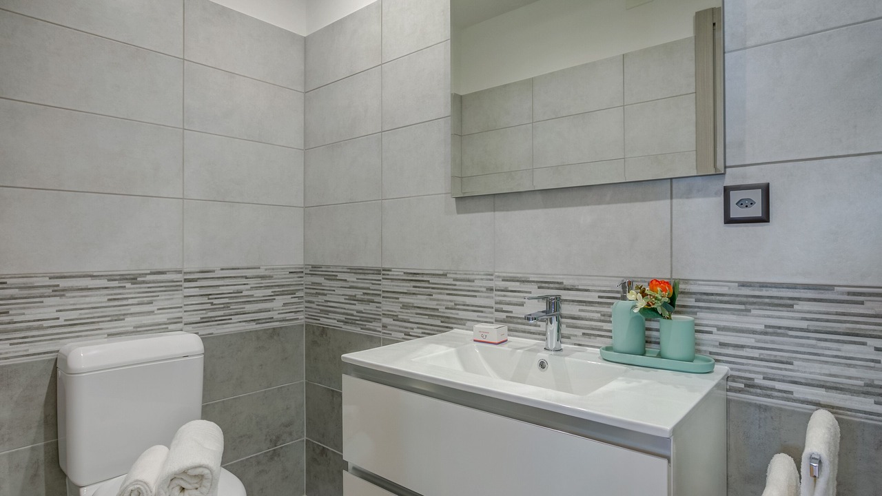Photo of Bathroom in Torricella Taverne